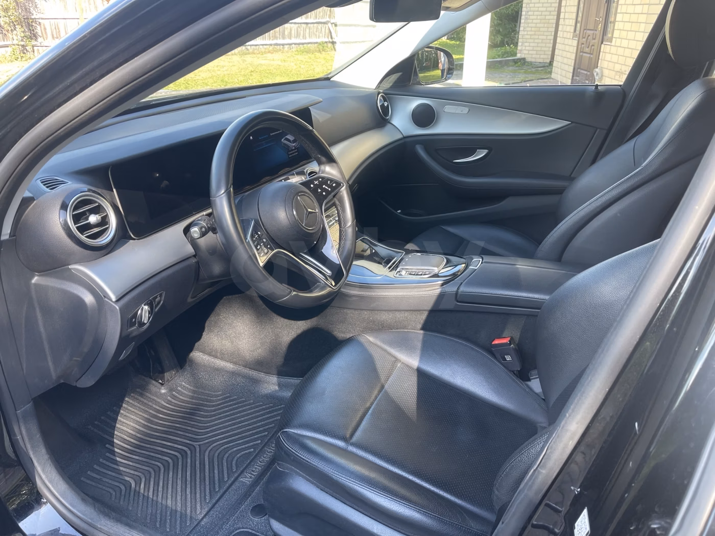 Mercedes-Benz E-Класс фото 14