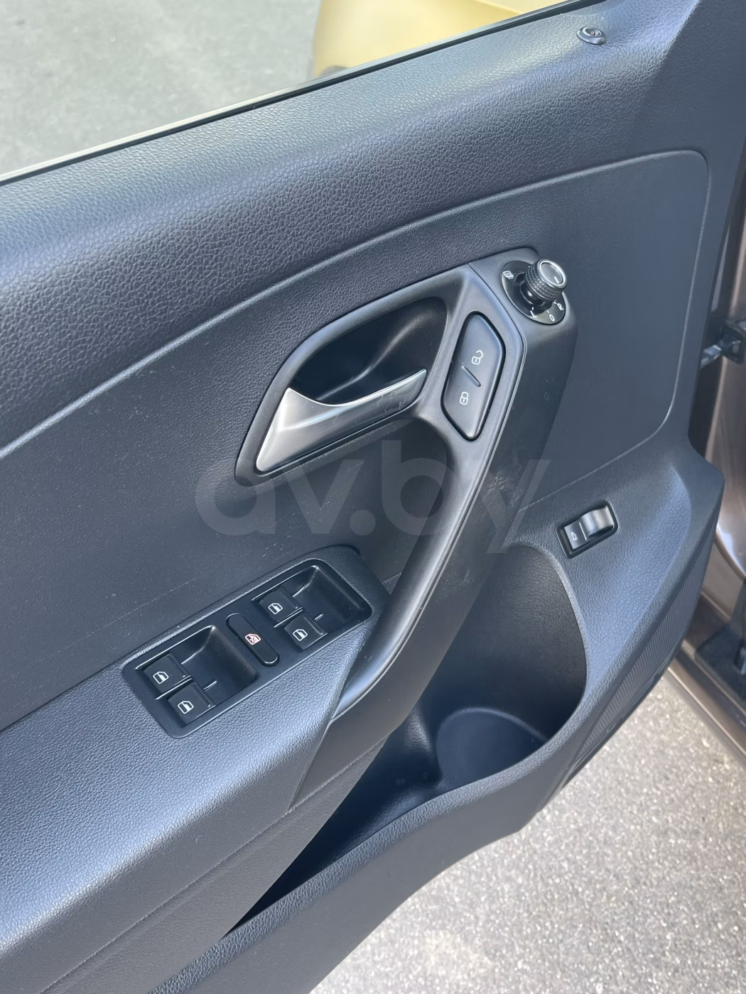 Volkswagen Polo Sedan фото 11