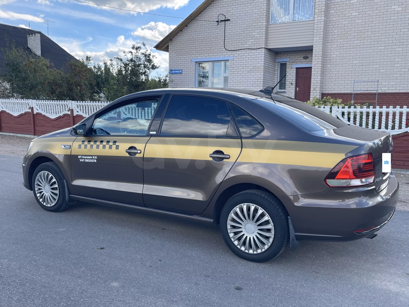Volkswagen Polo Sedan фото 14