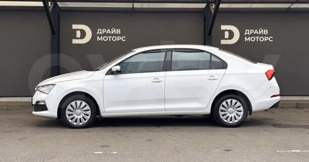Skoda Rapid фото 3