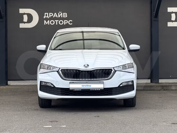 Skoda Rapid фото 4