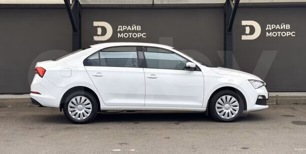 Skoda Rapid фото 5
