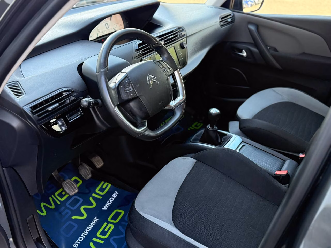 Citroen C4 Grand Picasso фото 8