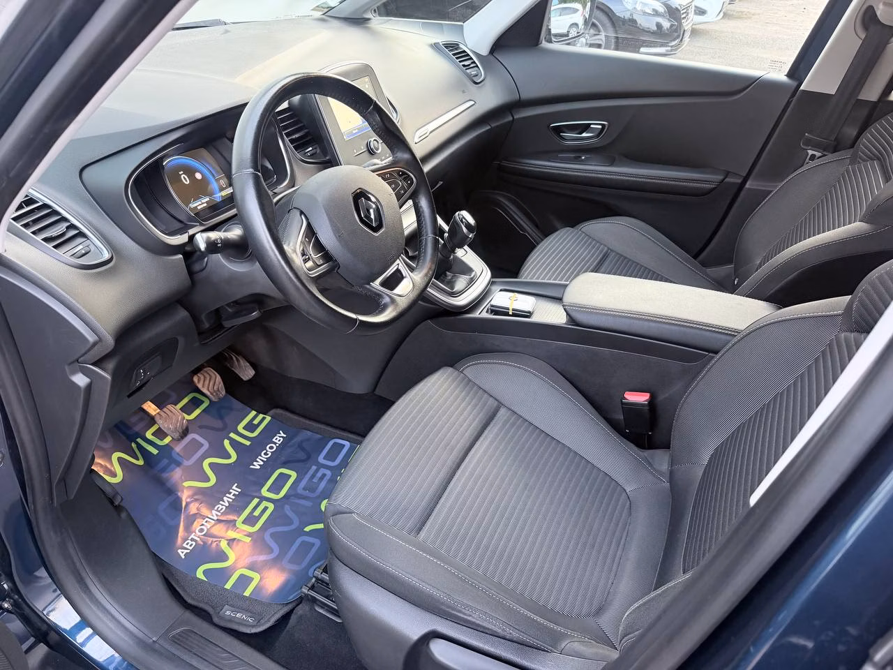 Renault Scenic фото 8