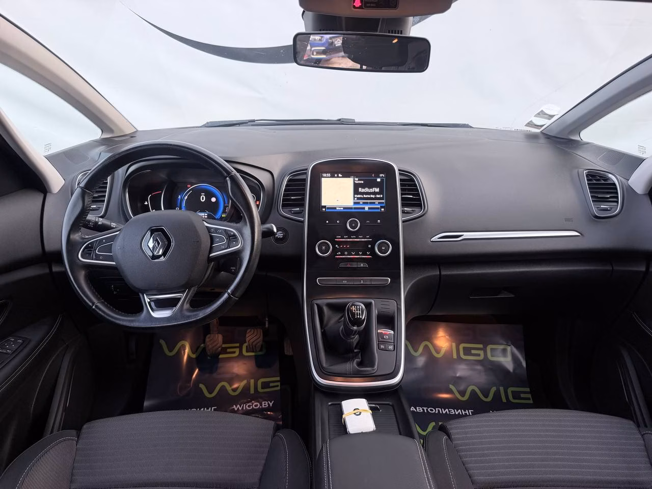 Renault Scenic фото 9