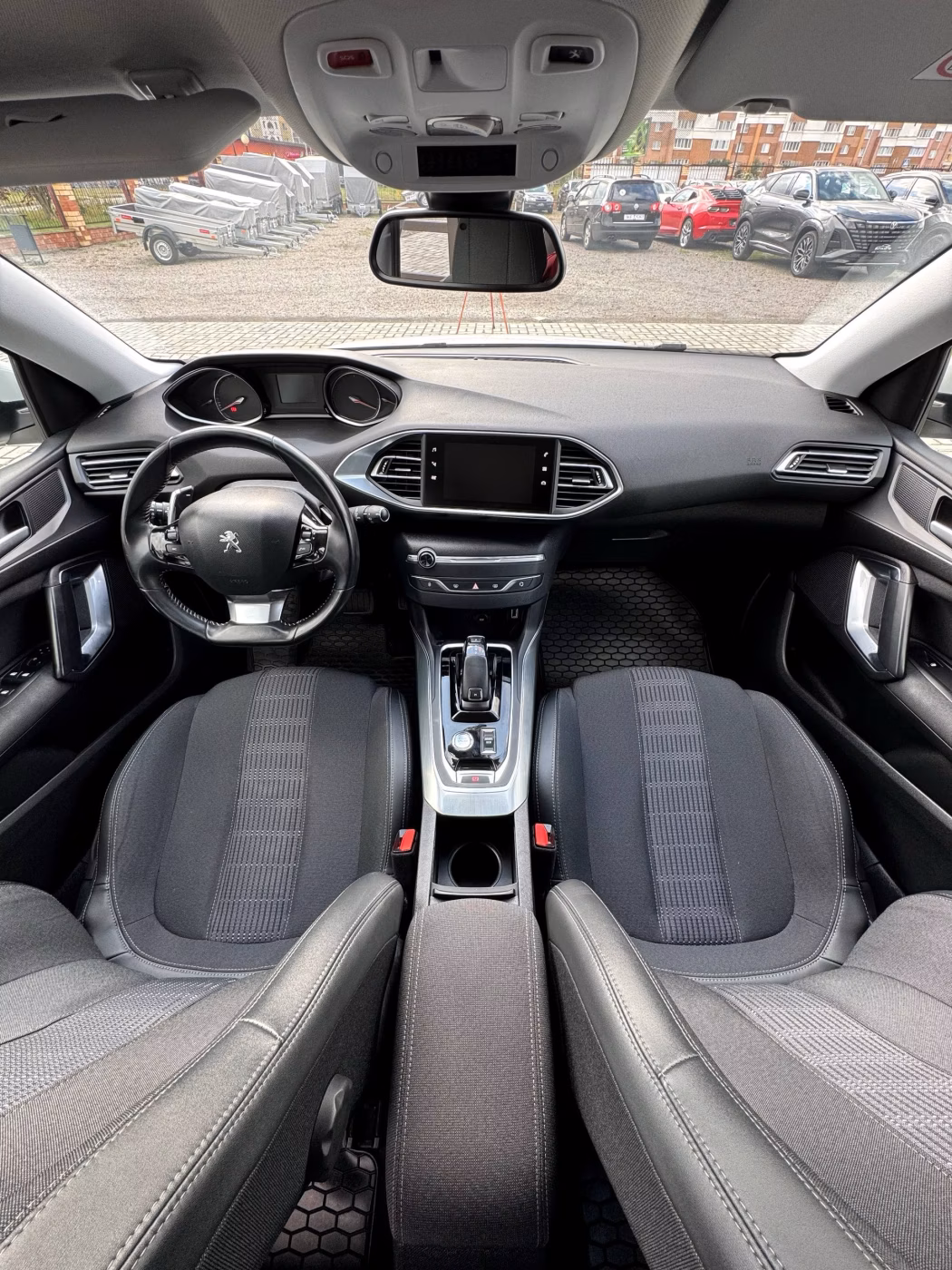 Peugeot 308 фото 9