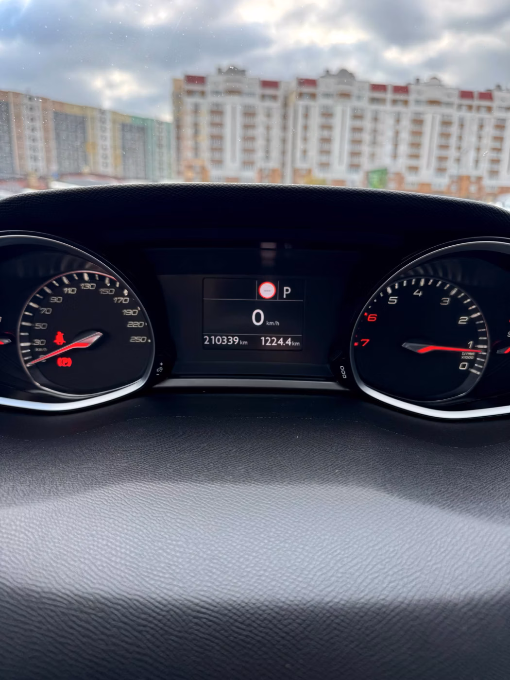 Peugeot 308 фото 17