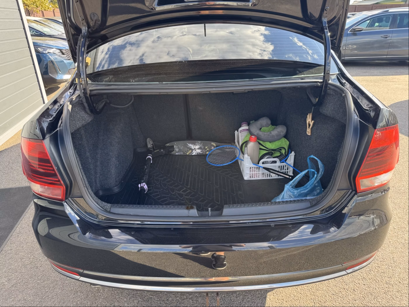 Volkswagen Polo Sedan фото 11