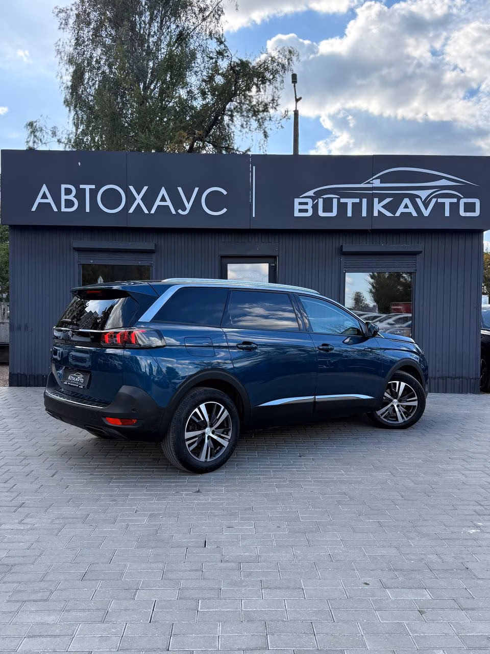 Peugeot 5008 фото 6