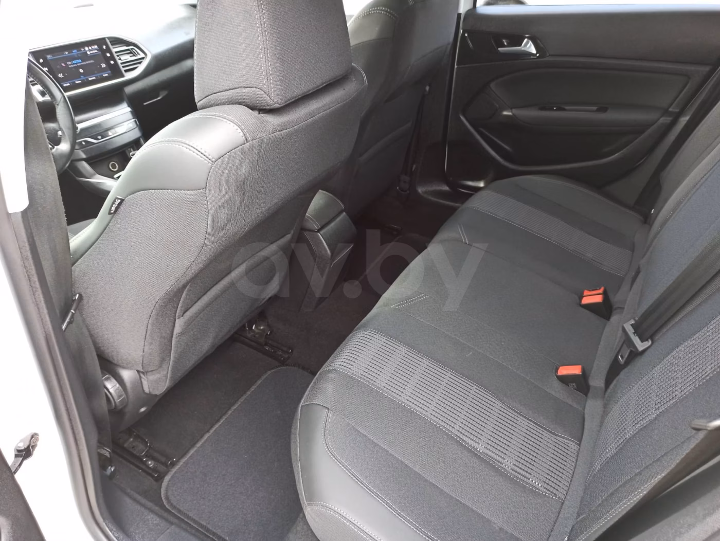 Peugeot 308 фото 9