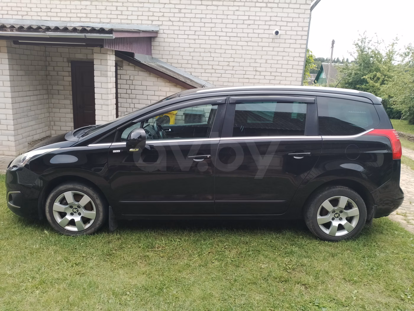 Peugeot 5008 фото 5
