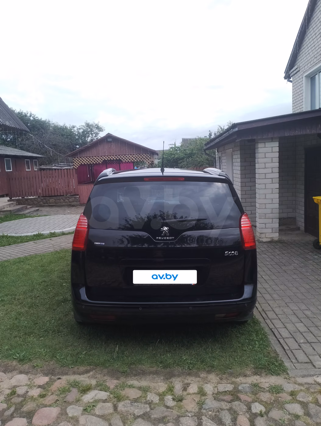 Peugeot 5008 фото 8