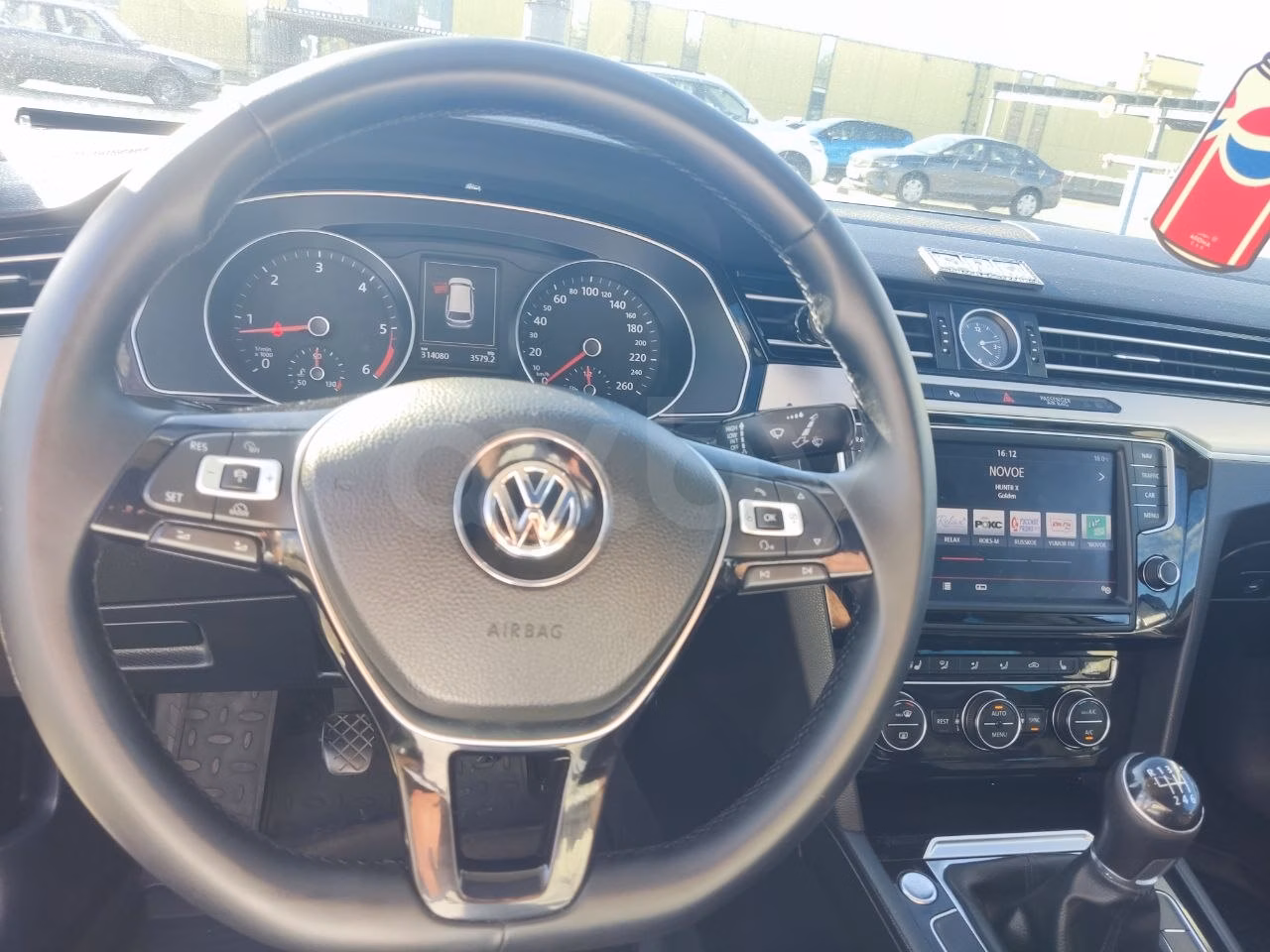 Volkswagen Passat фото 7
