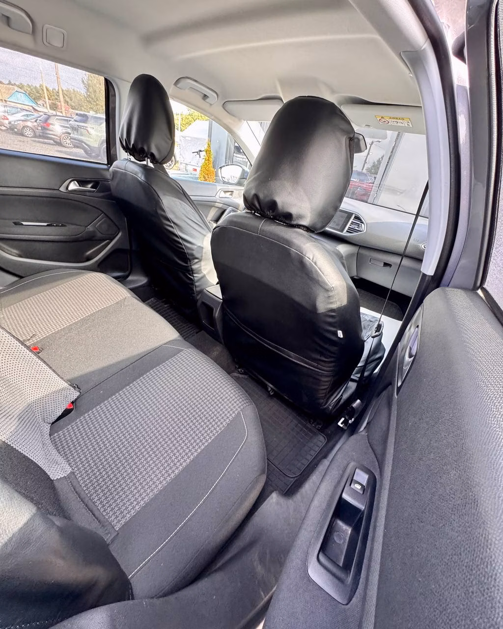 Peugeot 308 фото 10