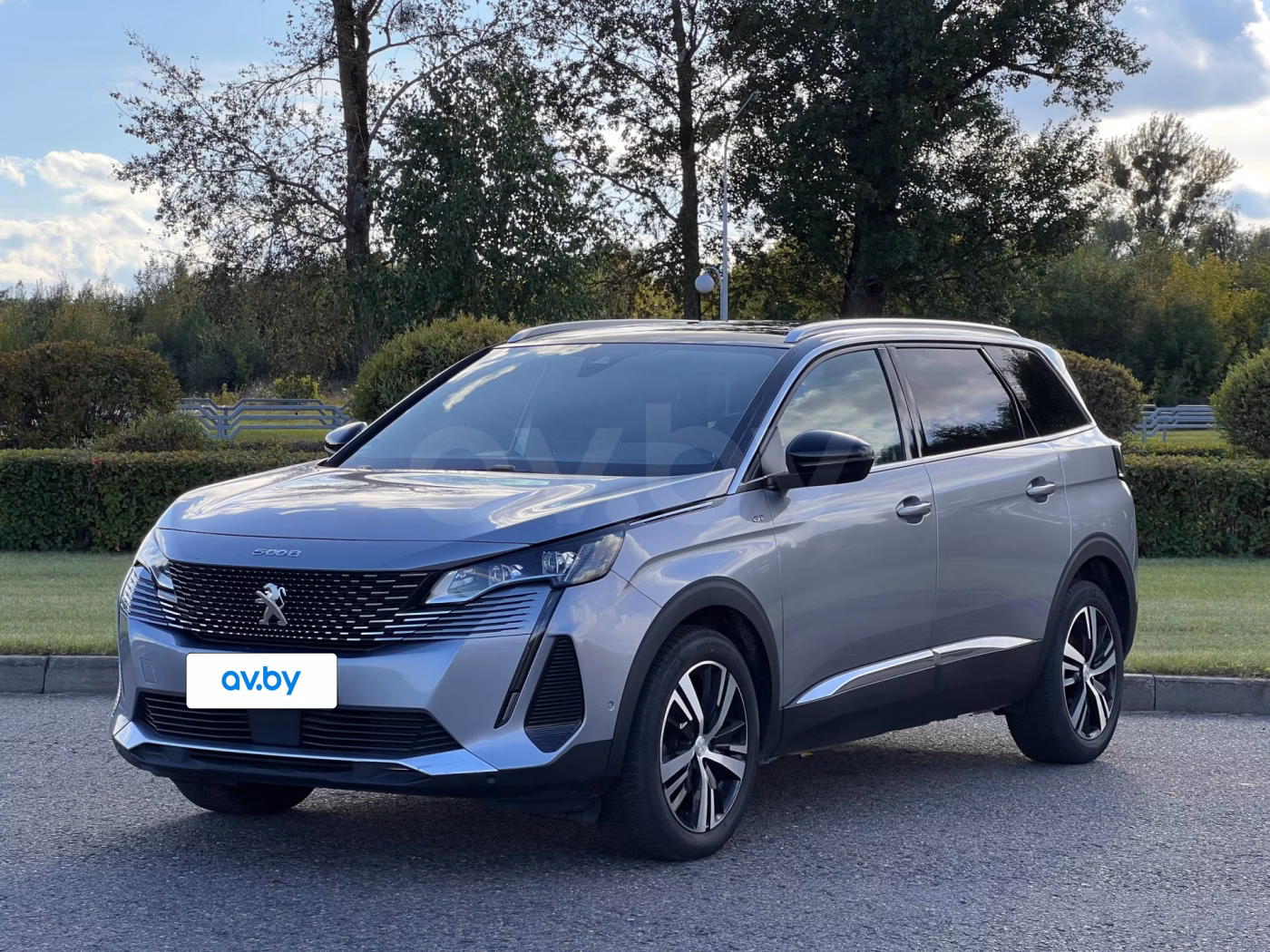Peugeot 5008 фото 2