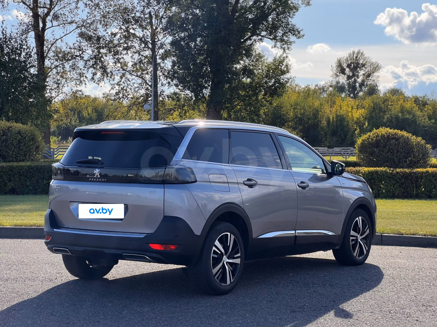 Peugeot 5008 фото 7