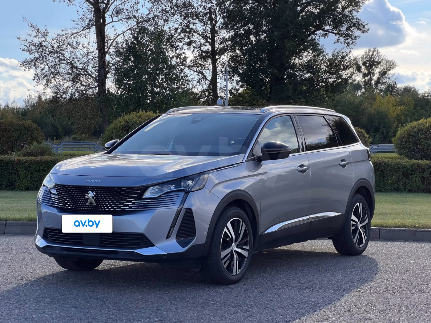 Peugeot 5008 фото 10