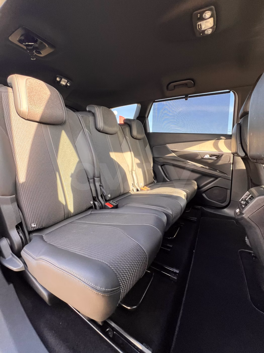Peugeot 5008 фото 17