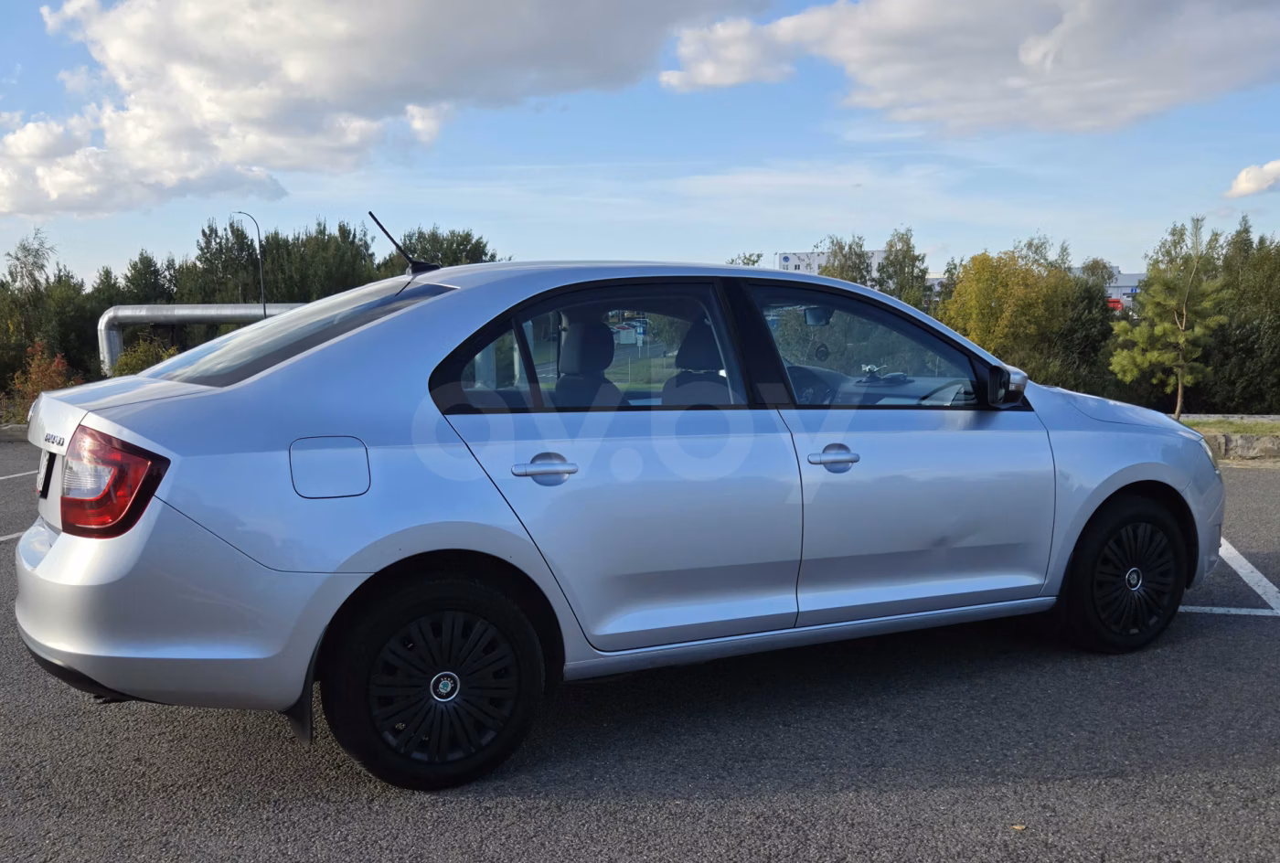 Skoda Rapid фото 2