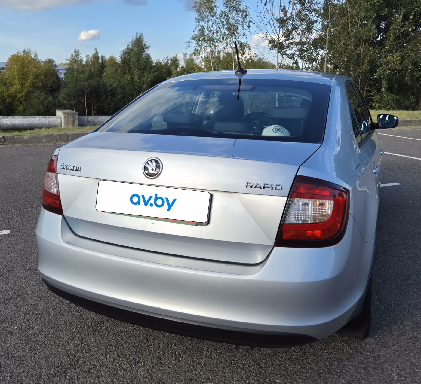 Skoda Rapid фото 4