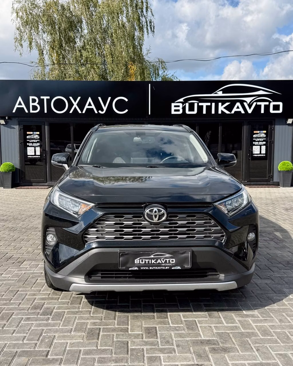 Toyota RAV4 фото 2