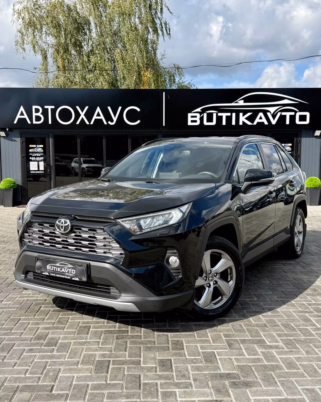 Toyota RAV4 фото 3