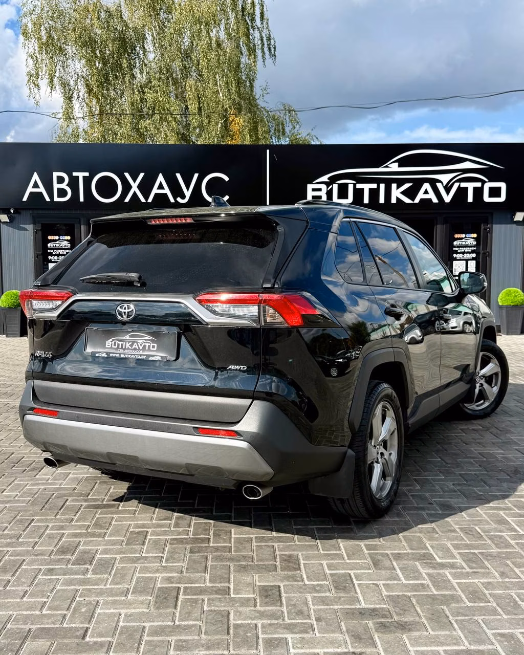 Toyota RAV4 фото 6