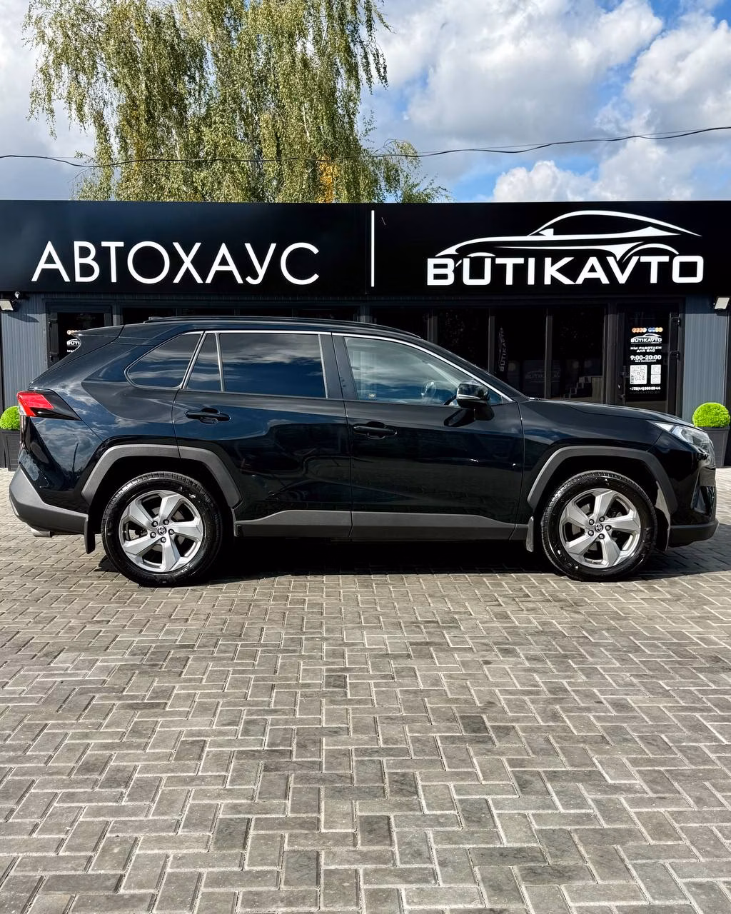 Toyota RAV4 фото 7