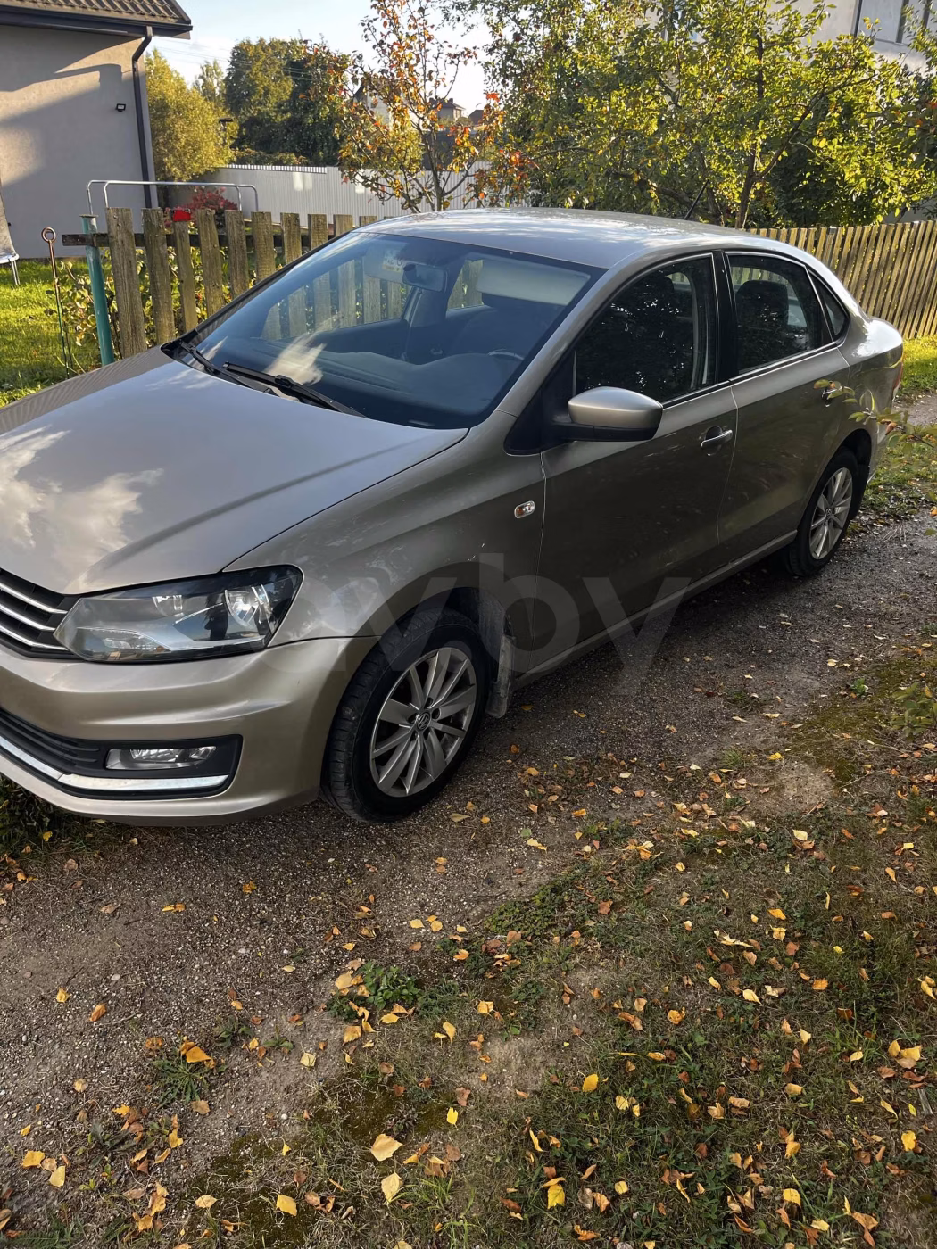 Volkswagen Polo Sedan фото 4