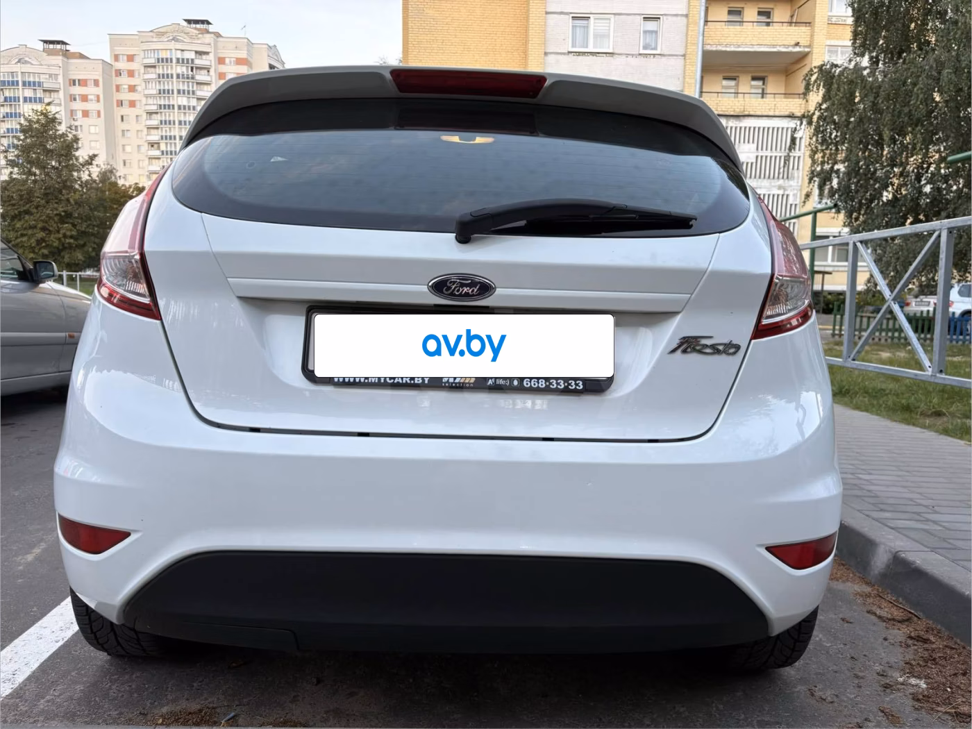 Ford Fiesta фото 5