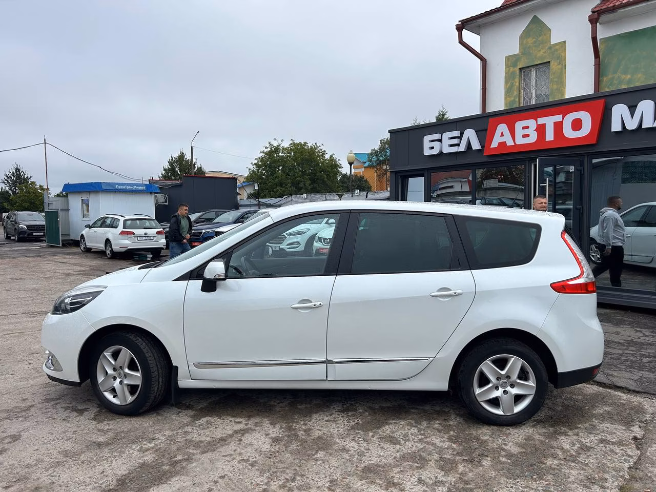 Renault Grand Scenic фото 8