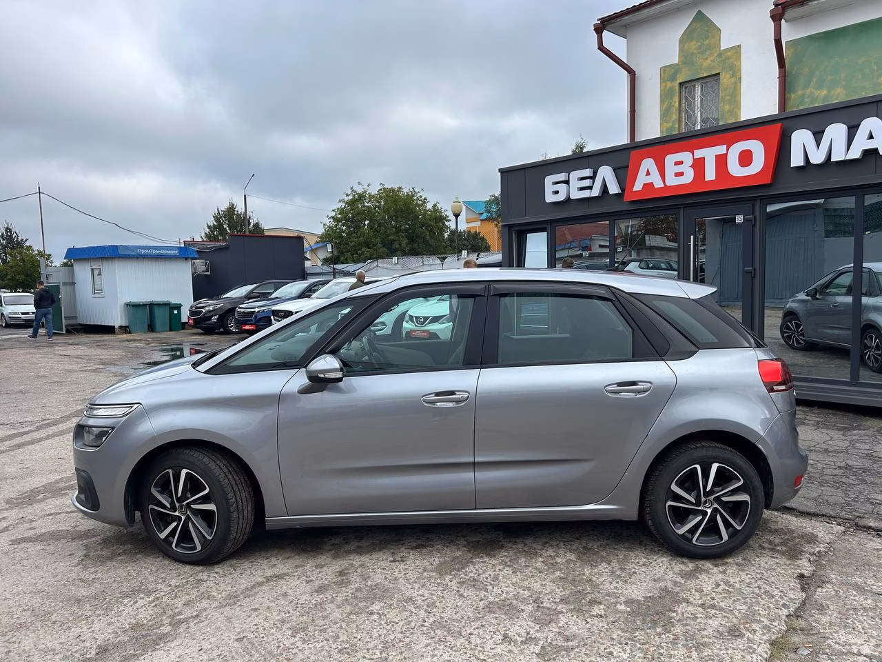 Citroen C4 Picasso фото 8