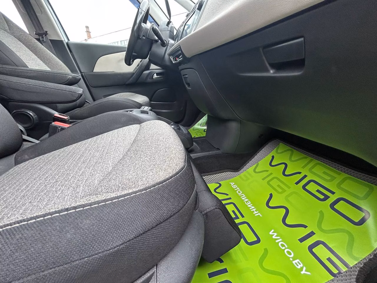 Citroen C4 Picasso фото 16