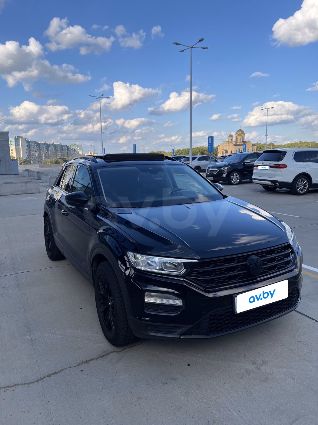 Volkswagen T-Roc фото 11