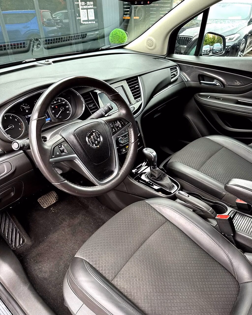 Buick Encore фото 9