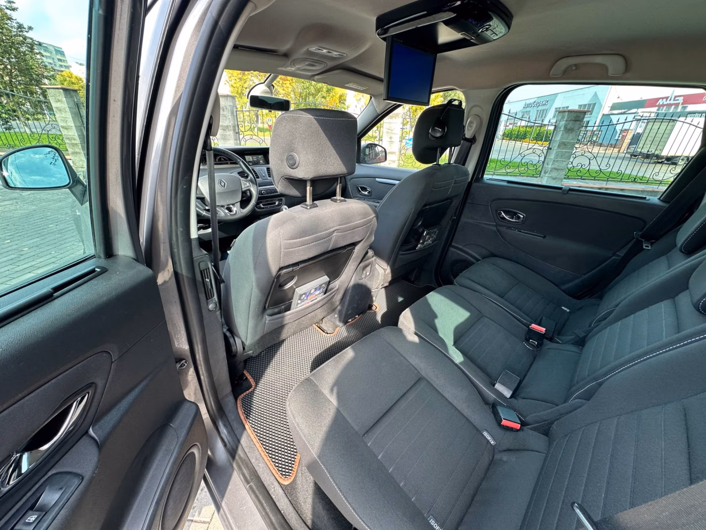 Renault Grand Scenic фото 10