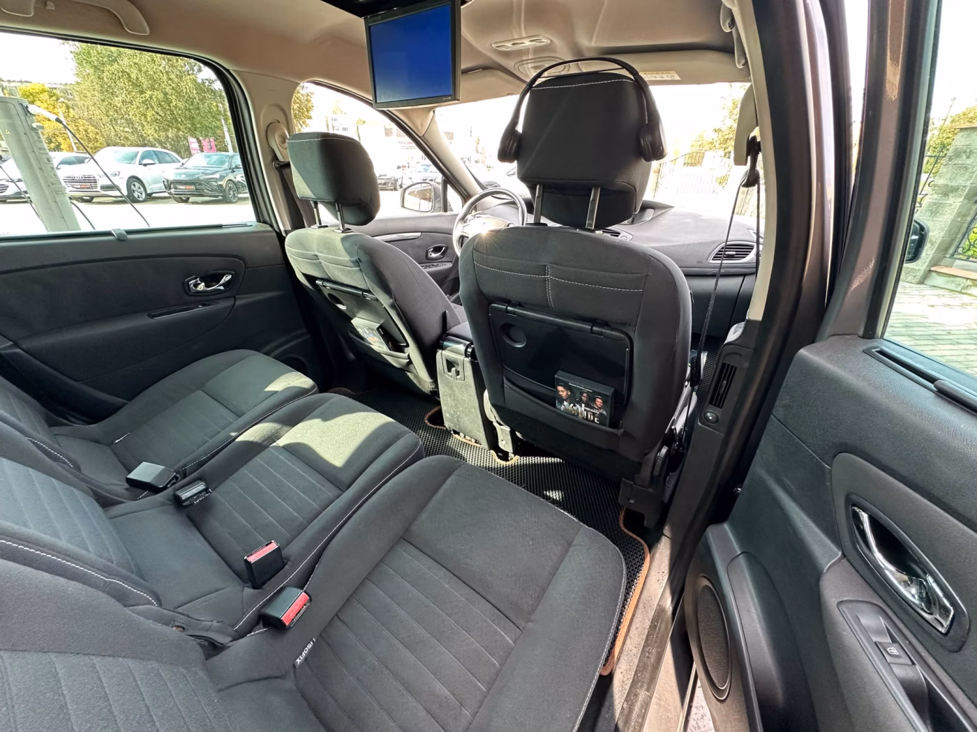 Renault Grand Scenic фото 11