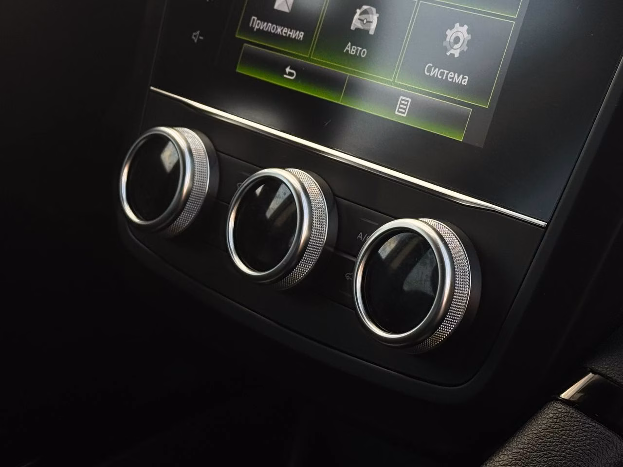 Renault Kadjar фото 16