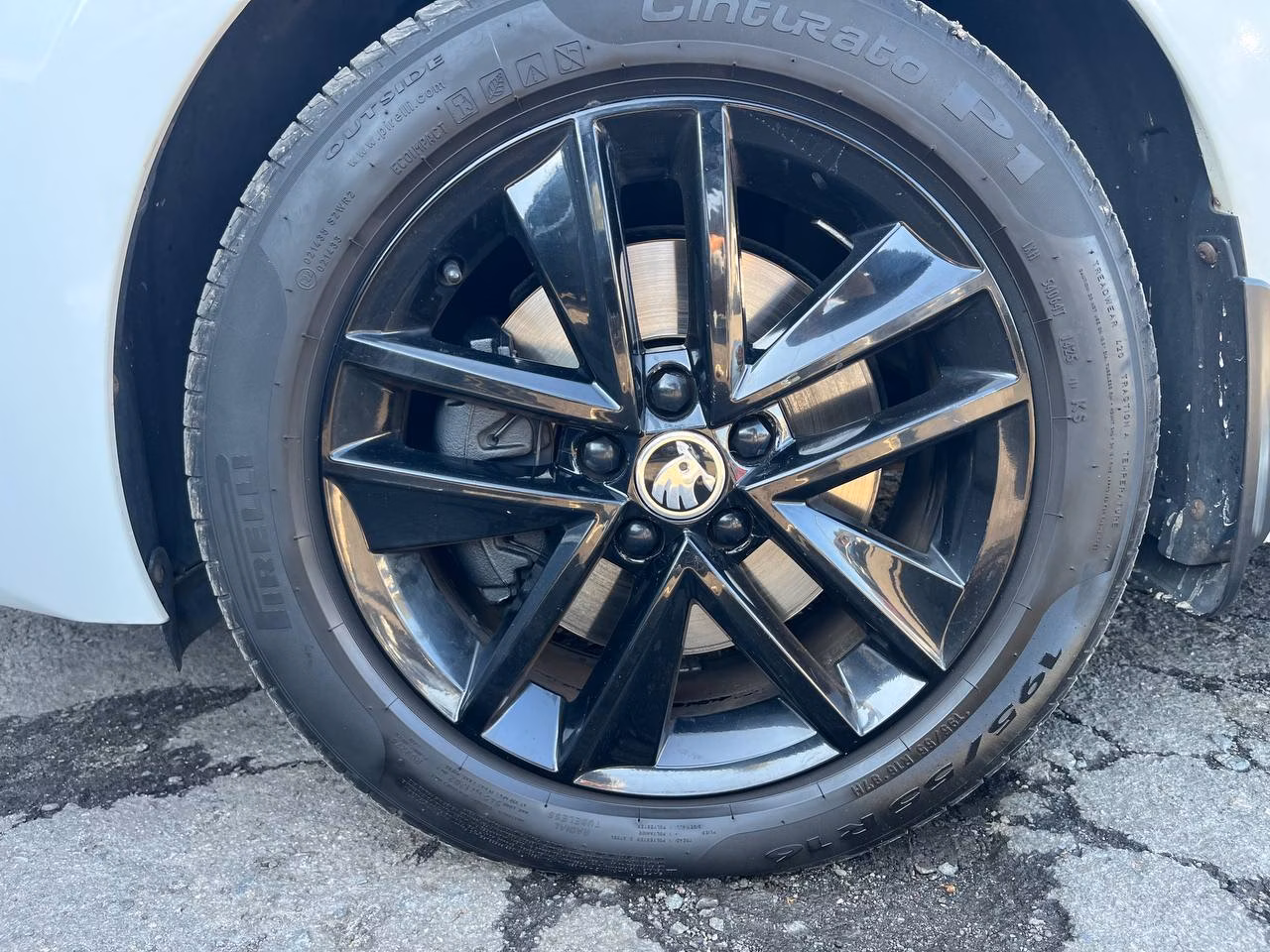 Skoda Rapid фото 10