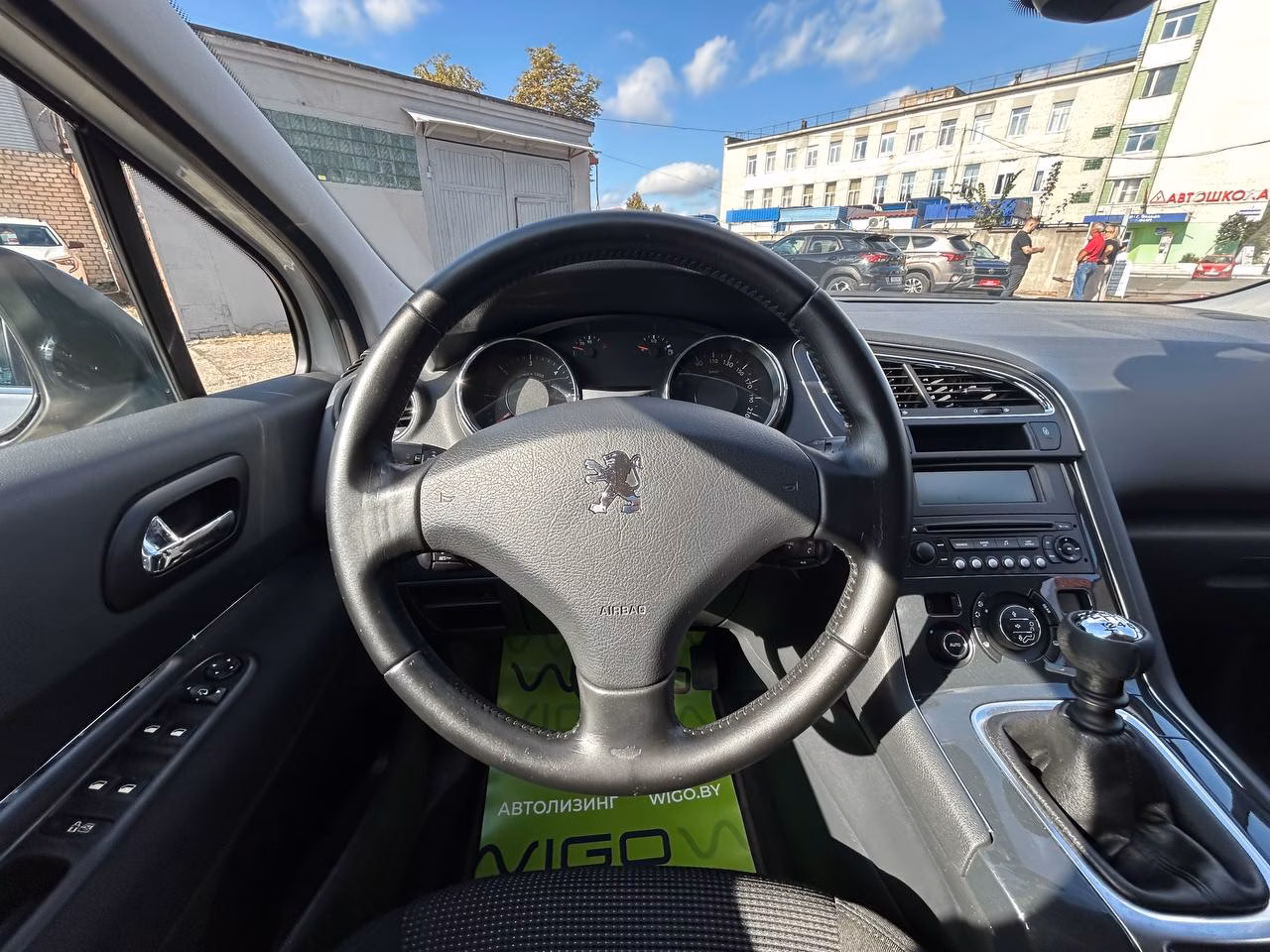 Peugeot 5008 фото 13