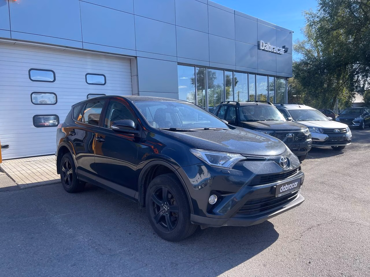 Toyota RAV4 фото 3