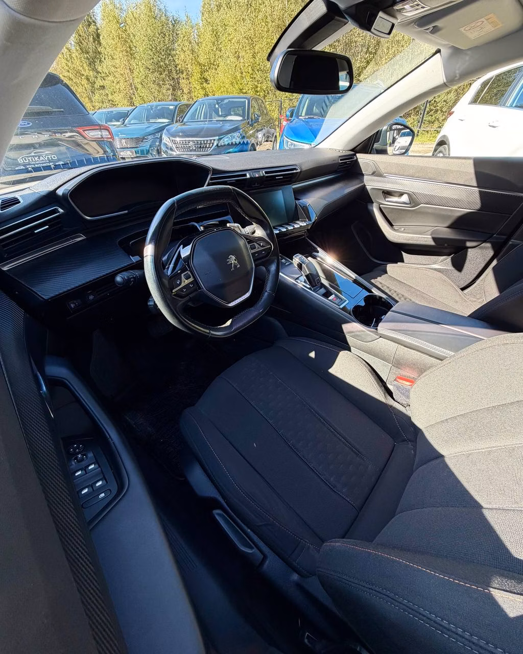 Peugeot 508 фото 9