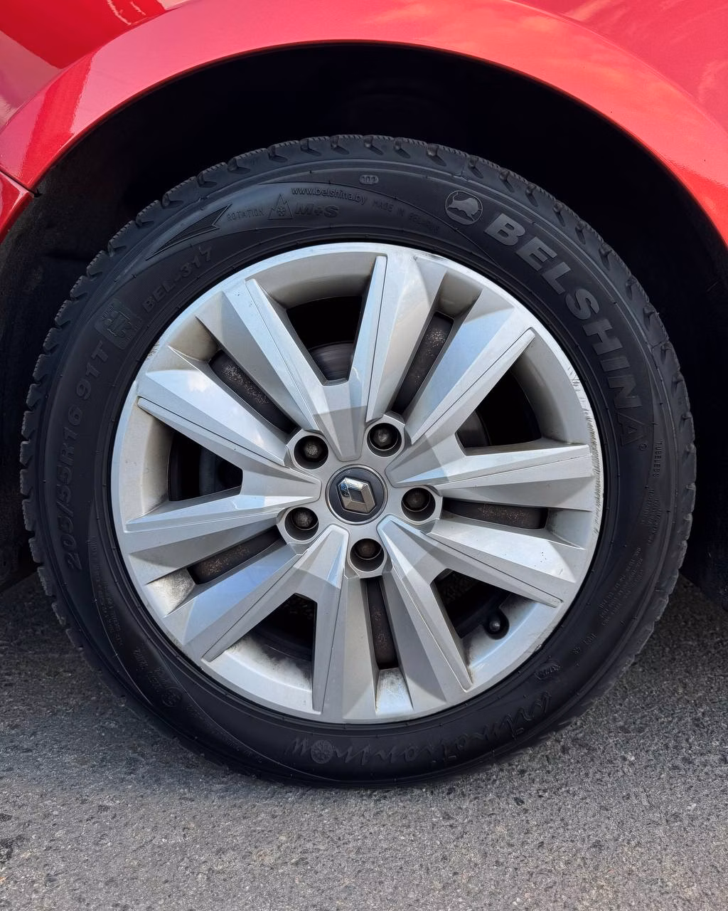 Renault Megane фото 10