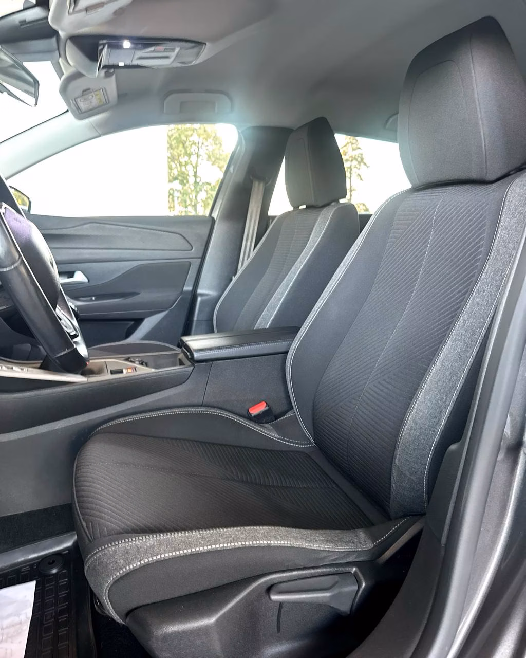 Peugeot 308 фото 8