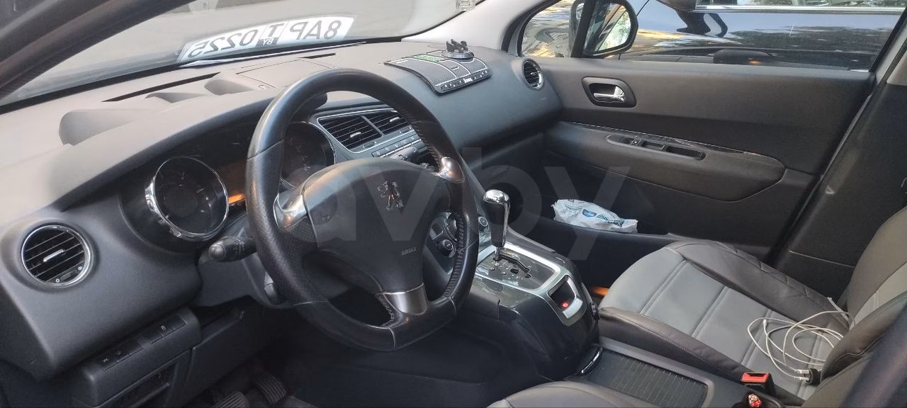 Peugeot 5008 фото 3