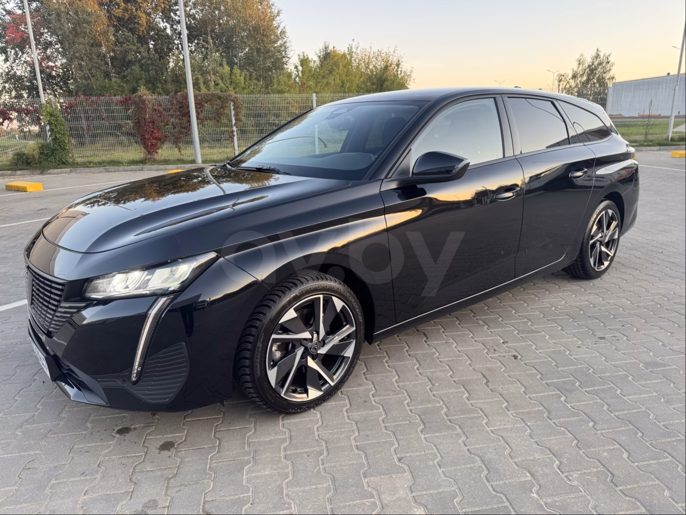 Peugeot 308 фото 2