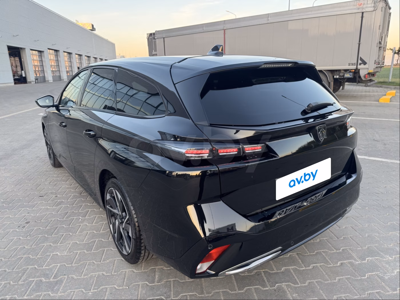 Peugeot 308 фото 7