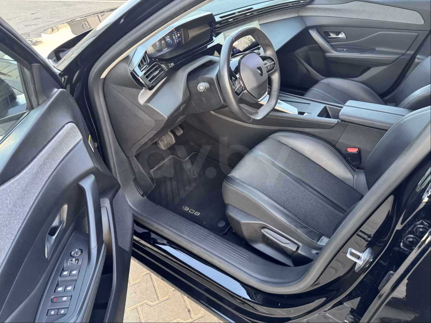Peugeot 308 фото 8