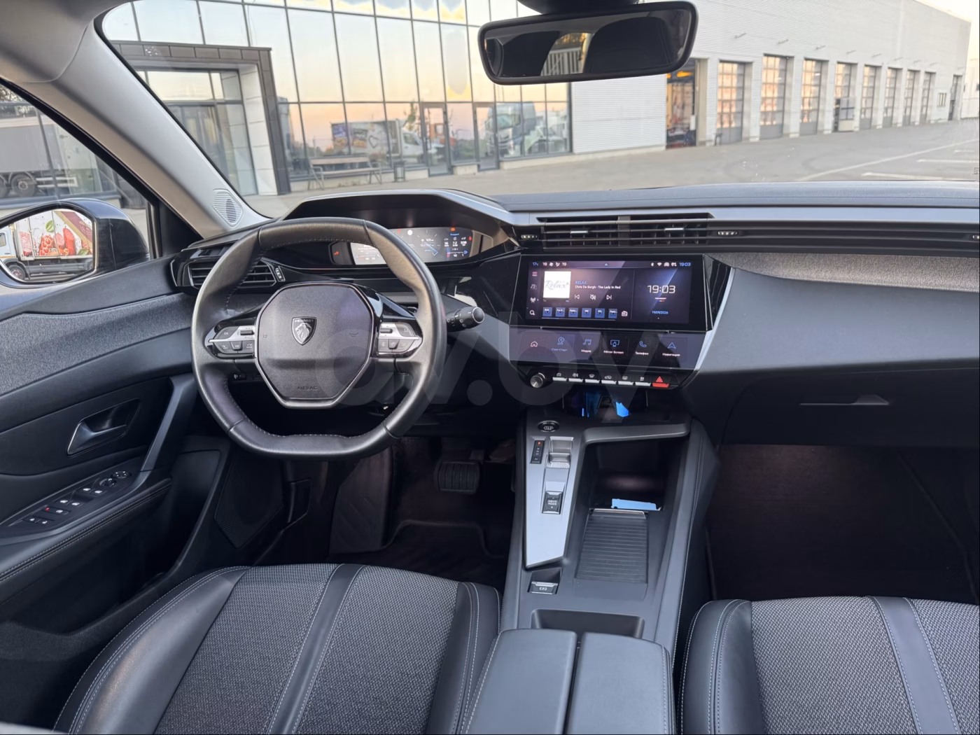 Peugeot 308 фото 15