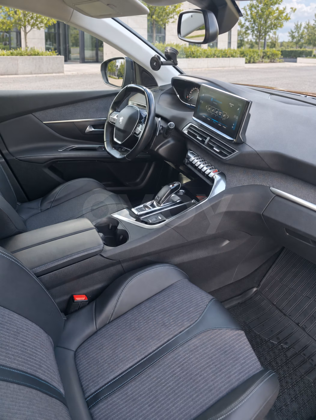 Peugeot 5008 фото 6